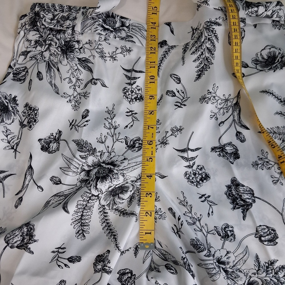 Talbots Cropped Wide Leg Satin Belted Pullon Pants Size PXL  White Black Floral - Picture 5 of 13